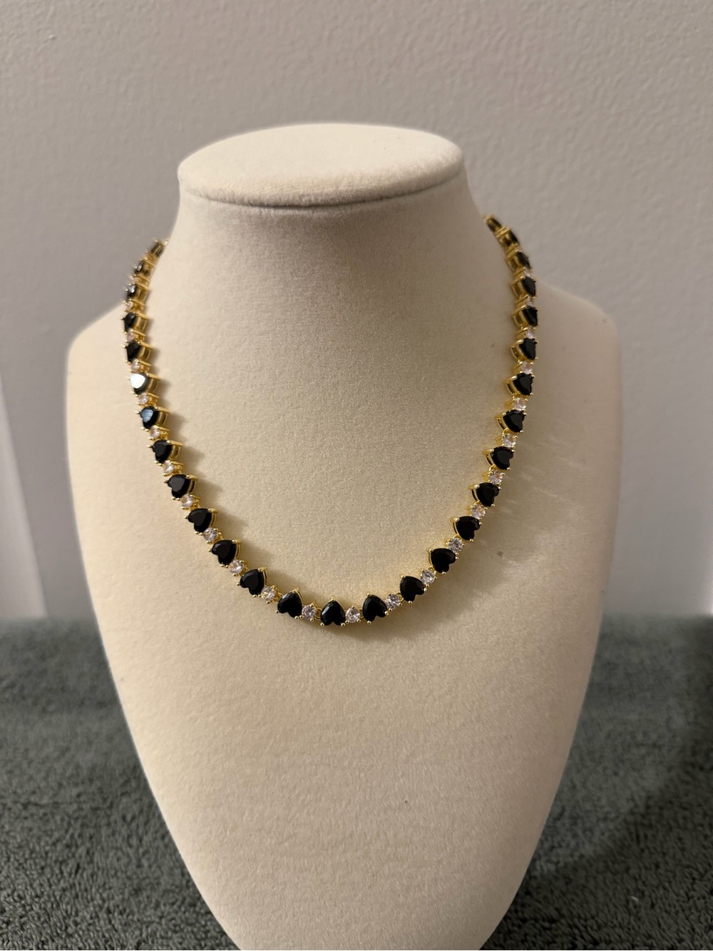 Nox jewels heart necklace 16in
